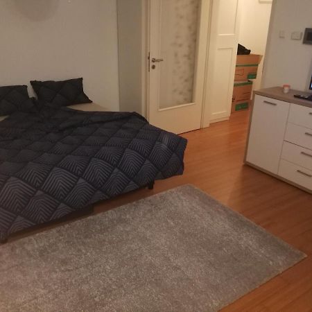 Iver Apartman Sesvete Ngoại thất bức ảnh