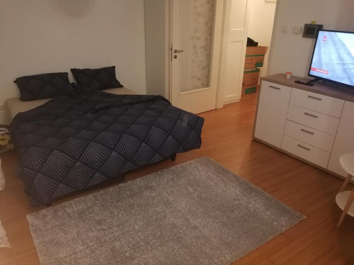 Iver Apartman Sesvete Ngoại thất bức ảnh